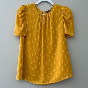 Vince Camuto Yellow blouse with embroidery size xs